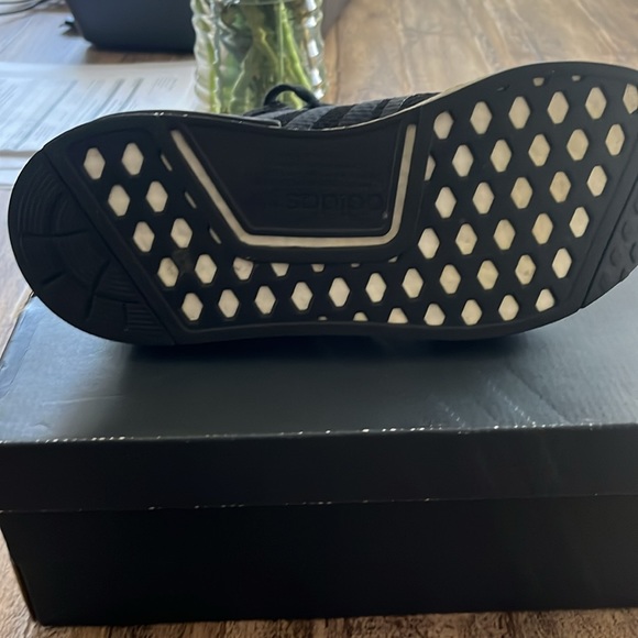 NMD R1 - Picture 5 of 6